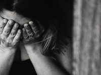 Kata Mutiara Kecewa sama Suami - Perempuan Sedih