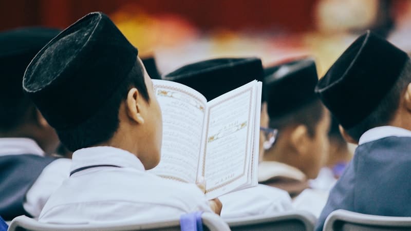 Kata-Kata Bijak Santri - Santri Baca Quran