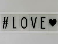 Kata-Kata Cinta Sederhana tapi Bermakna - Love