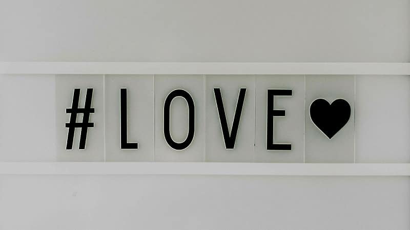 Kata-Kata Cinta Sederhana tapi Bermakna - Love