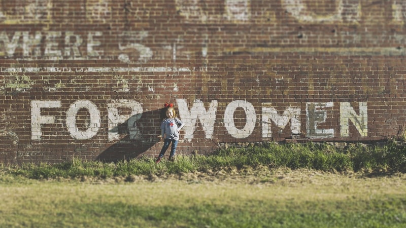 25 Kata Kata Wanita Tangguh Dan Mandiri Yang Inspiratif 2021