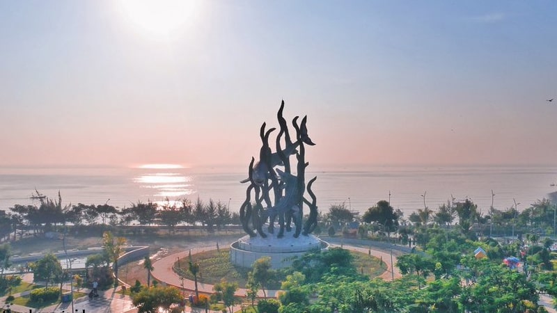 Asal Usul Kota Surabaya - Patung Sura Baya