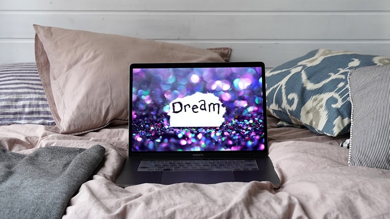 Kata-Kata tentang Mimpi - Laptop