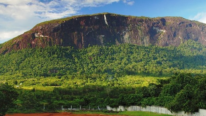 Gunung Batu Kalimantan Barat