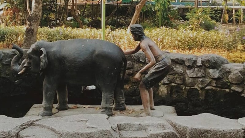 Cerita Asal-Usul Kali Gajah Wong - Patung Gajah Wong