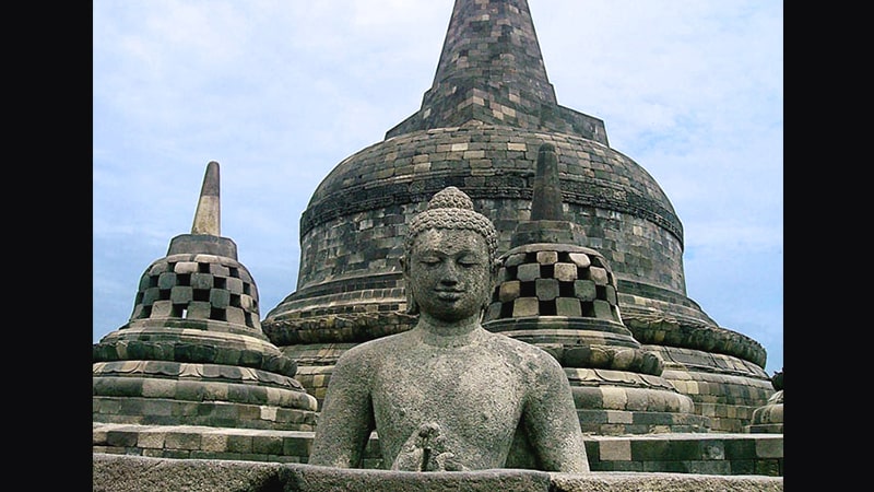 Sejarah Kerajaan Mataram Kuno - Candi Borobudur