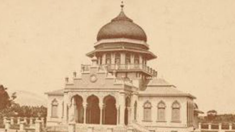 Silsilah Raja-Raja Kerajaan Aceh - Masjid Raya Baiturrahman Zaman Dulu