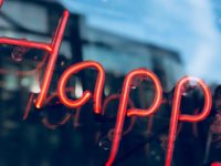 Kata Mutiara Berbagi Kebahagiaan - Happy
